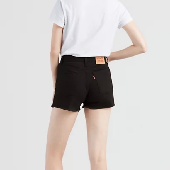 Levi’s High Rise Shorts - Picture 2 of 6